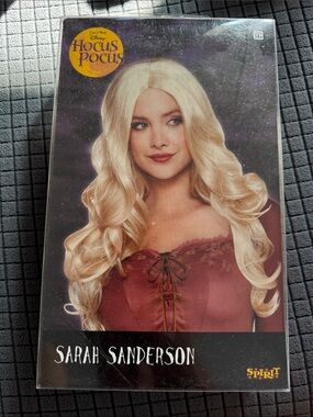 Spirit Sarah Sanderson Wig - Platinum Blonde Long Waves